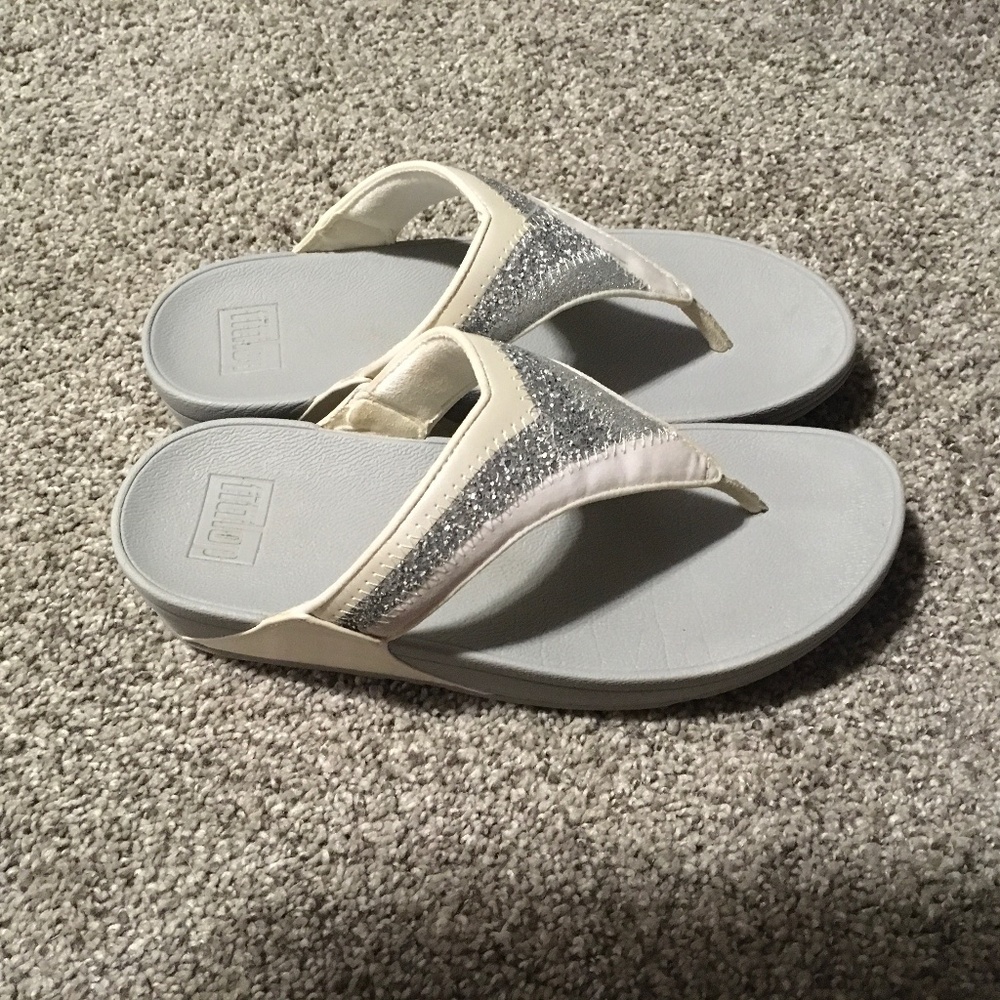 Fitflop sequin thong sandal, size 8, color white